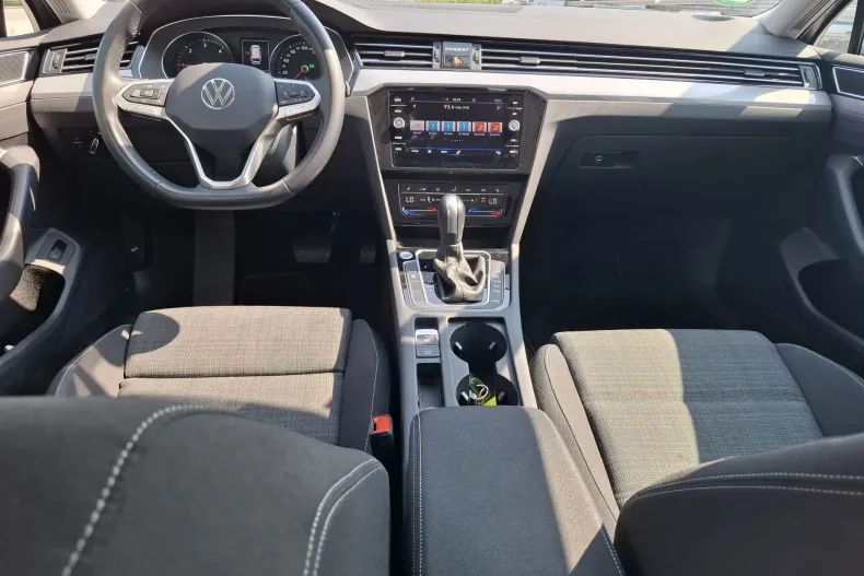 Volkswagen Passat din 2022 cu 84.840 km - oferta VOL135511 - foto 8