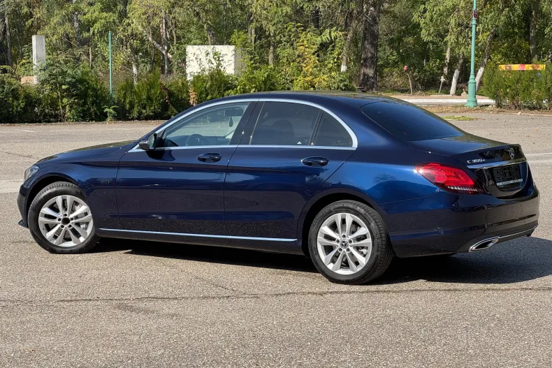 Mercedes-Benz C din 2020 cu 134.820 km - oferta MER135525 - foto 3