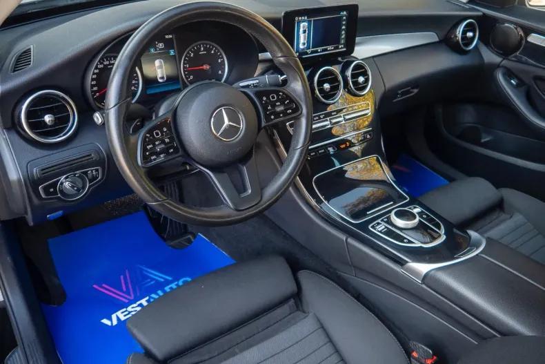 Mercedes-Benz C din 2020 cu 70.935 km - oferta MER135534 - foto 3