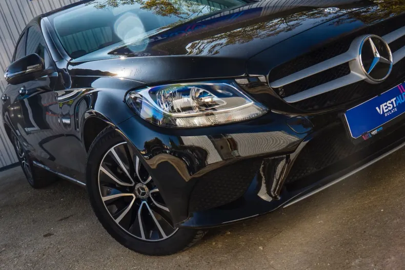 Mercedes-Benz C din 2020 cu 70.935 km - oferta MER135534 - foto 11