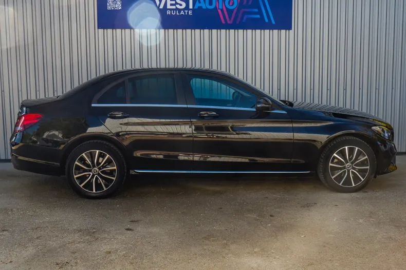 Mercedes-Benz C din 2020 cu 70.935 km - oferta MER135534 - foto 18