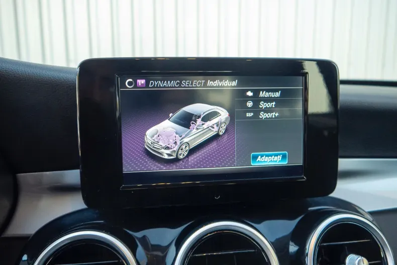 Mercedes-Benz C din 2020 cu 70.935 km - oferta MER135534 - foto 19