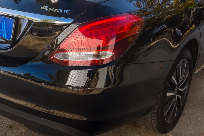 Mercedes-Benz C din 2020 cu 70.935 km - oferta MER135534 - foto 28