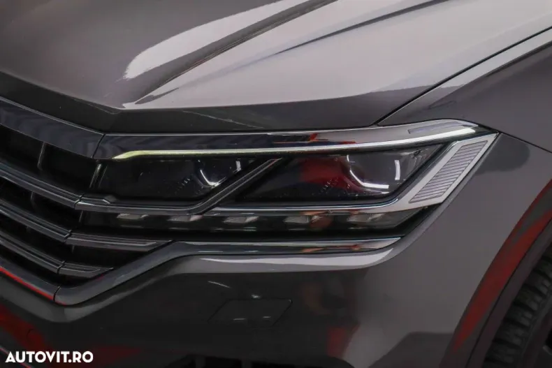 Volkswagen Touareg din 2021 cu 153.900 km - oferta VOL135535 - foto 12