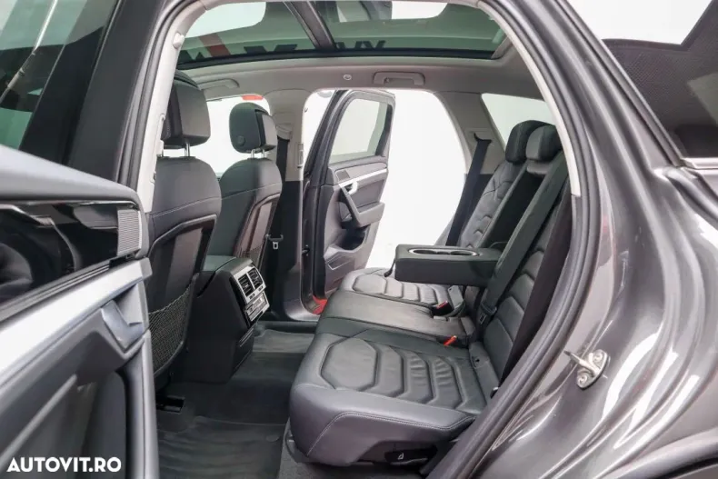Volkswagen Touareg din 2021 cu 153.900 km - oferta VOL135535 - foto 24