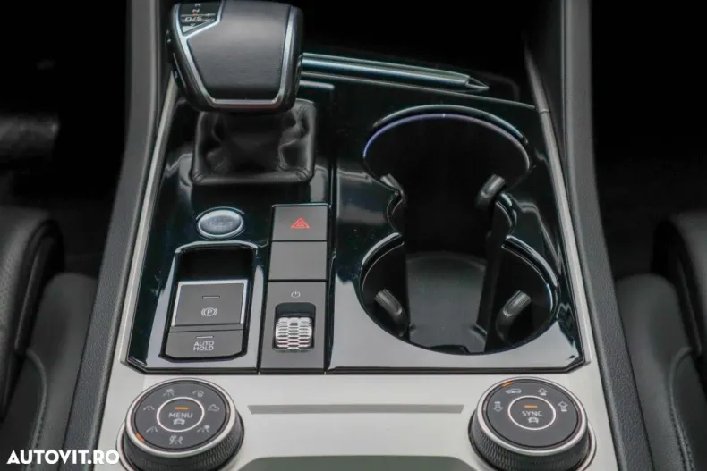 Volkswagen Touareg din 2021 cu 153.900 km - oferta VOL135535 - foto 33