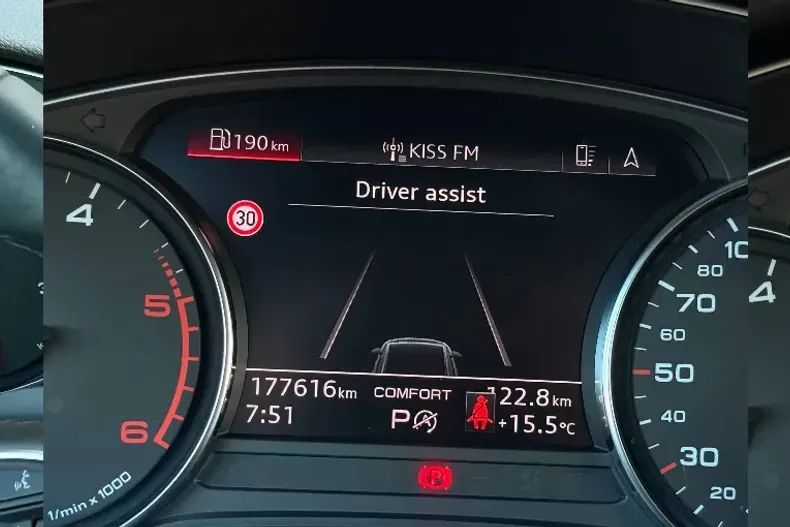 Audi A4 din 2022 cu 177.600 km - oferta AUD135559 - foto 37