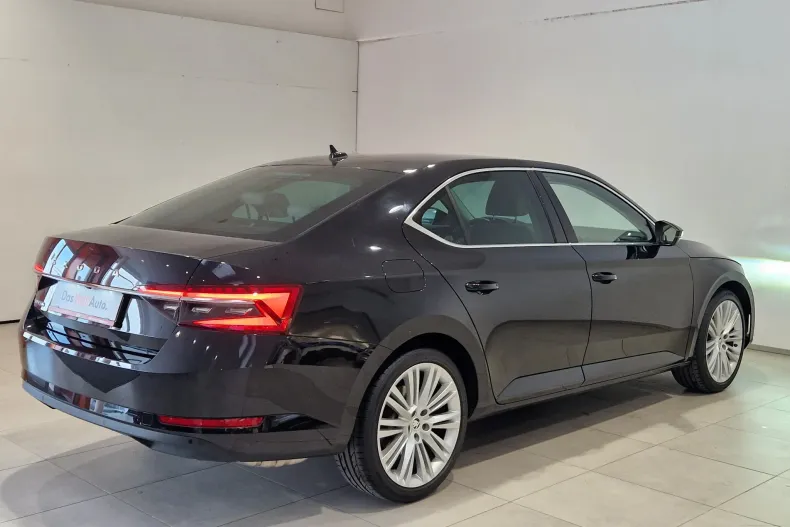 Skoda Superb din 2022 cu 74.863 km - oferta SKO135561 - foto 7