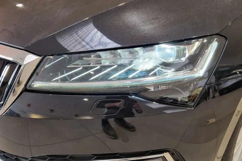 Skoda Superb din 2022 cu 74.863 km - oferta SKO135561 - foto 9