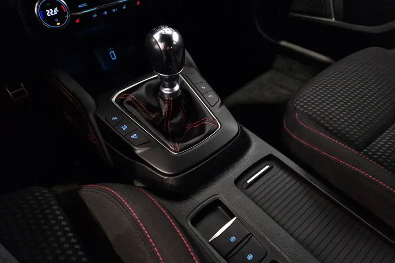 Ford Focus din 2020 cu 66.651 km - oferta FOR135562 - foto 21