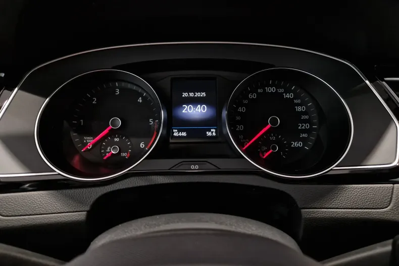 Volkswagen Passat din 2020 cu 46.388 km - oferta VOL135564 - foto 16