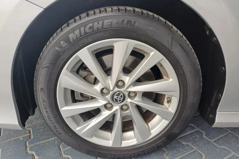 Toyota Camry din 2022 cu 23.879 km - oferta TOY135567 - foto 4