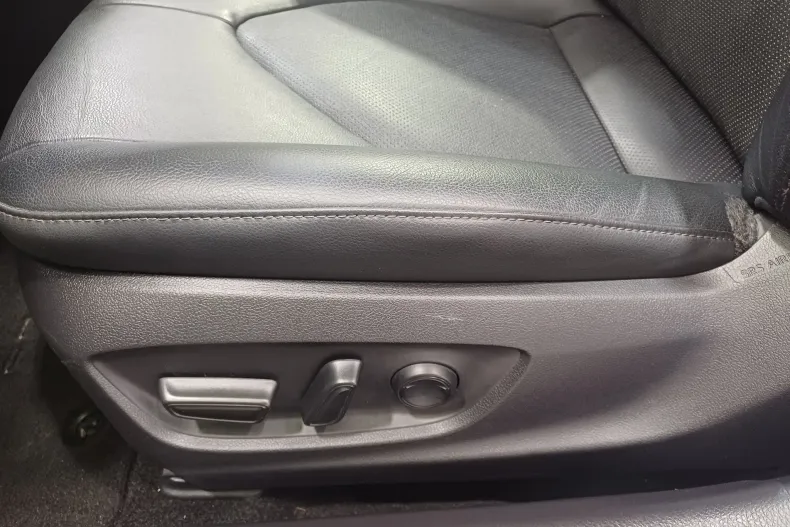 Toyota Camry din 2022 cu 23.879 km - oferta TOY135567 - foto 8