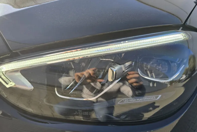 Mercedes-Benz C din 2023 cu 46.992 km - oferta MER135571 - foto 3