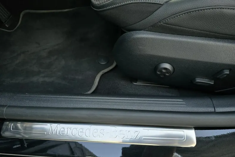 Mercedes-Benz C din 2023 cu 46.992 km - oferta MER135571 - foto 10