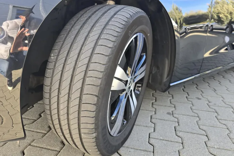 Mercedes-Benz C din 2023 cu 46.992 km - oferta MER135571 - foto 11