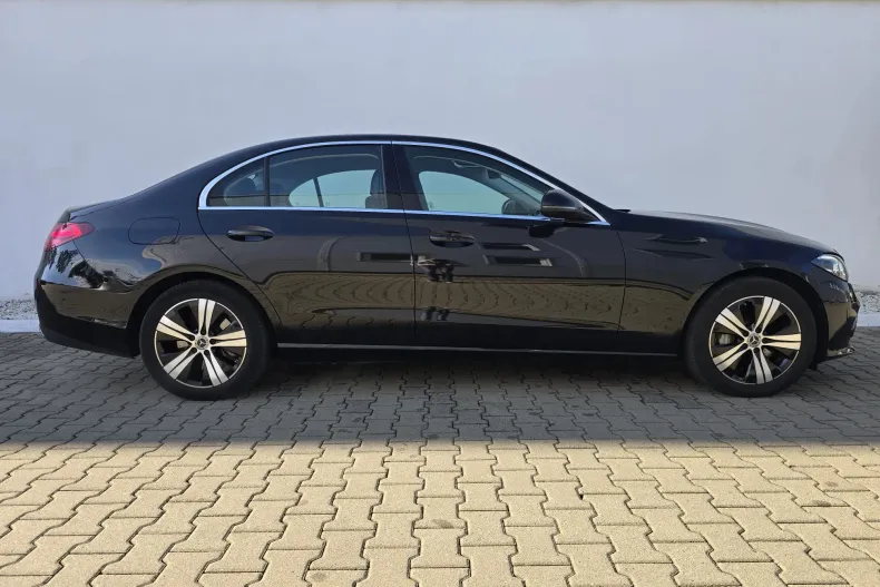 Mercedes-Benz C din 2023 cu 46.992 km - oferta MER135571 - foto 14