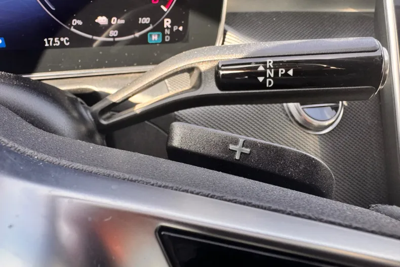 Mercedes-Benz C din 2023 cu 46.992 km - oferta MER135571 - foto 22