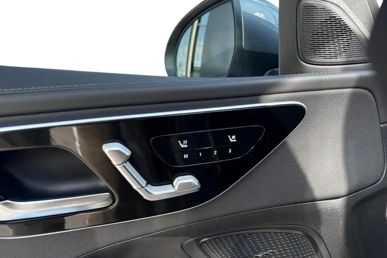 Mercedes-Benz C din 2025 cu 5 km - oferta MER135596 - foto 12