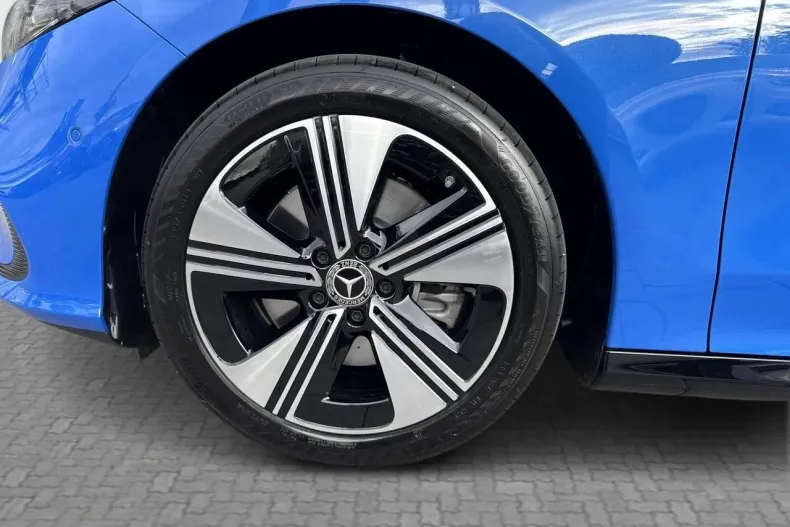 Mercedes-Benz CLA din 2025 cu 4 km - oferta MER135615 - foto 5