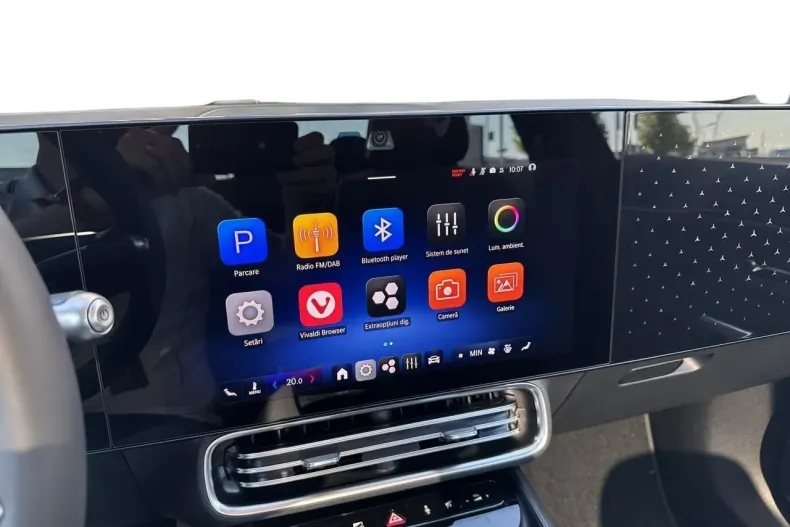 Mercedes-Benz CLA din 2025 cu 6.000 km - oferta MER135620 - foto 14