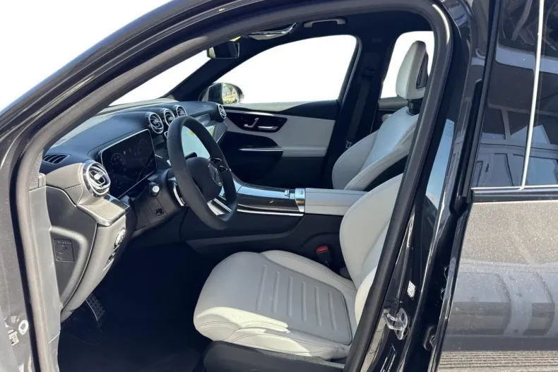 Mercedes-Benz GLC din 2025 cu 3 km - oferta MER135621 - foto 11