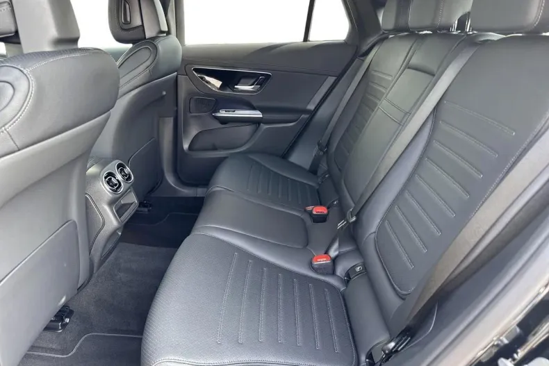 Mercedes-Benz GLC Coupe din 2025 cu 4 km - oferta MER135623 - foto 10