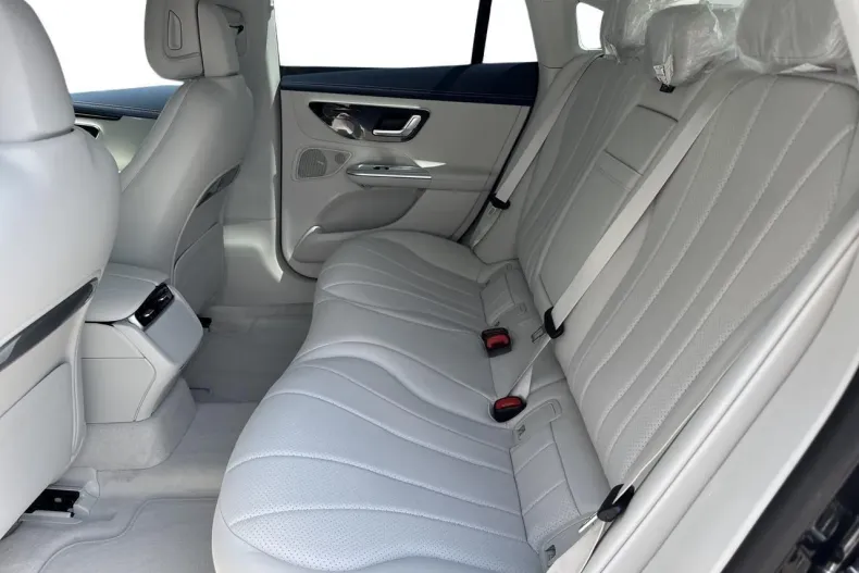 Mercedes-Benz EQE din 2025 cu 3 km - oferta MER135626 - foto 10