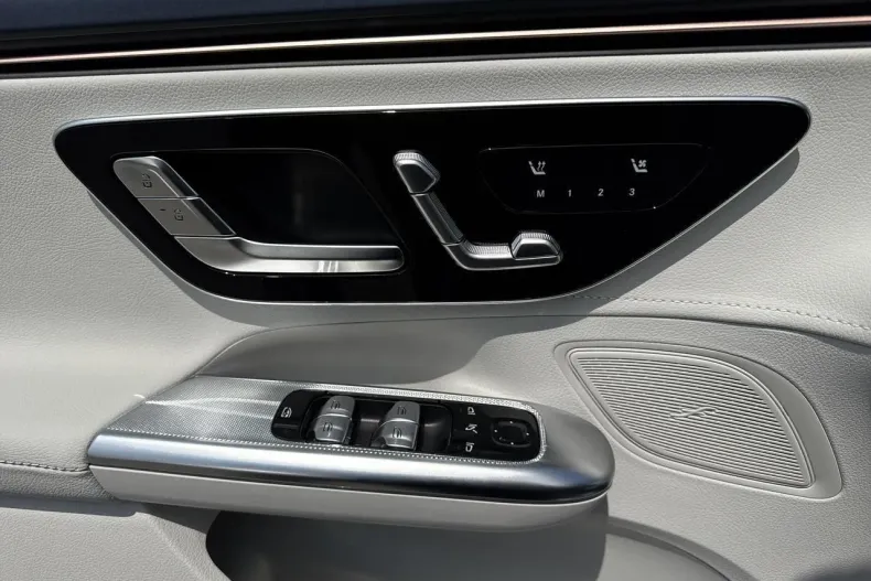 Mercedes-Benz EQE din 2025 cu 3 km - oferta MER135626 - foto 12