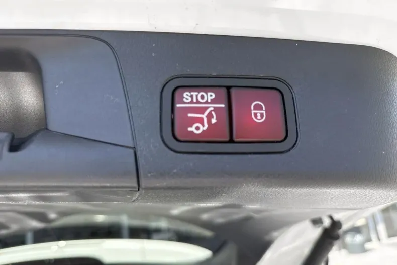 Mercedes-Benz GLB din 2024 cu 38.552 km - oferta MER135638 - foto 16