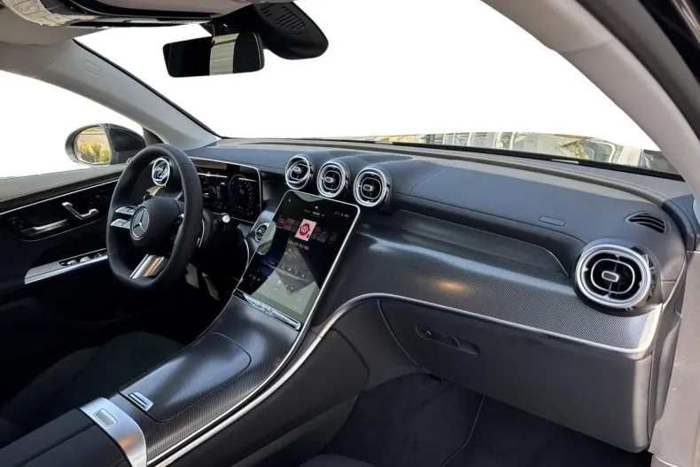 Mercedes-Benz GLC Coupe din 2025 cu 6.000 km - oferta MER135646 - foto 9