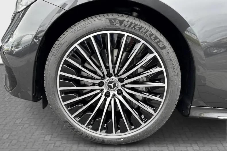 Mercedes-Benz E din 2025 cu 6.000 km - oferta MER135647 - foto 5