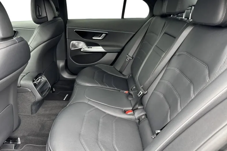 Mercedes-Benz E din 2025 cu 6.000 km - oferta MER135647 - foto 10