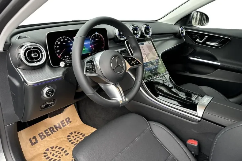 Mercedes-Benz C din 2024 cu 7.323 km - oferta MER135651 - foto 7