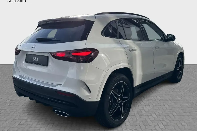 Mercedes-Benz GLA din 2024 cu 6.000 km - oferta MER135656 - foto 5