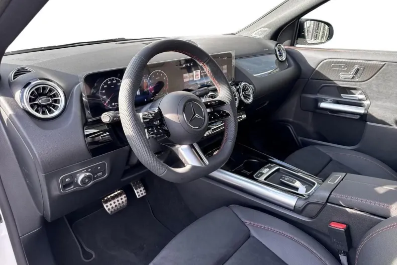 Mercedes-Benz GLA din 2024 cu 6.000 km - oferta MER135656 - foto 7