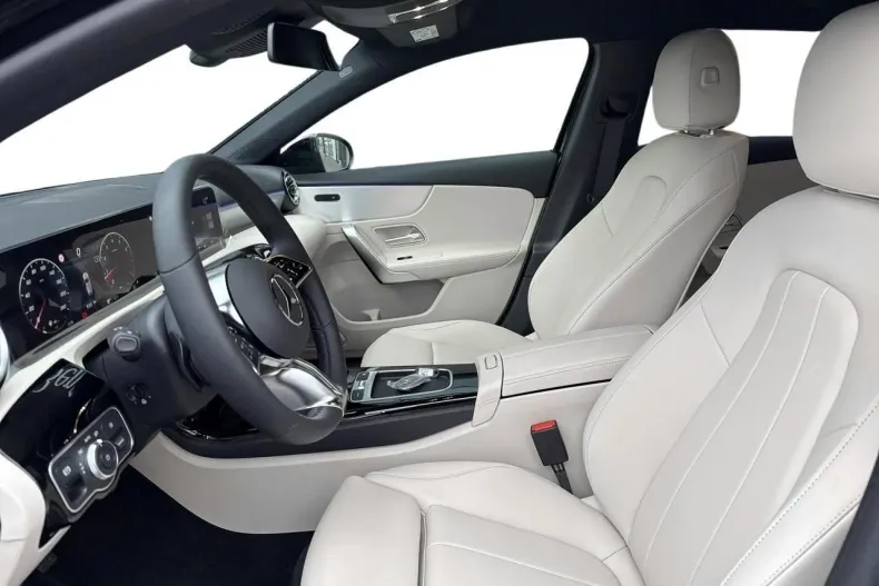 Mercedes-Benz A din 2024 cu 5 km - oferta MER135657 - foto 11