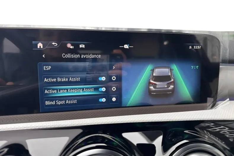 Mercedes-Benz A din 2024 cu 5 km - oferta MER135657 - foto 20