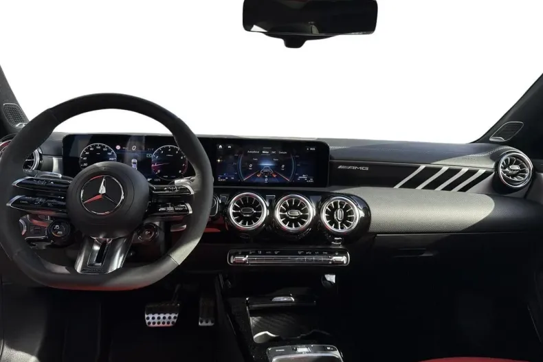 Mercedes-Benz CLA din 2023 cu 3.144 km - oferta MER135662 - foto 9