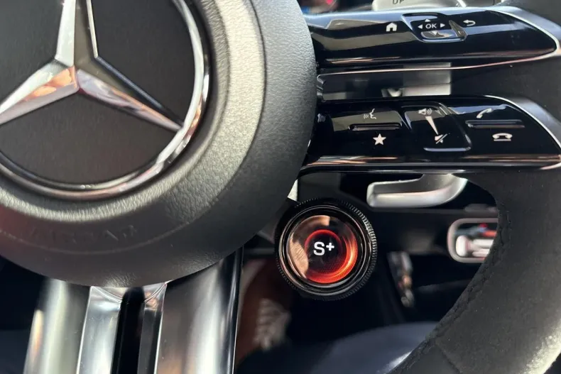 Mercedes-Benz CLA din 2023 cu 3.144 km - oferta MER135662 - foto 24