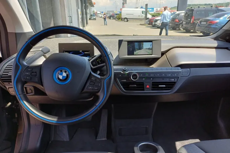 BMW i3 din 2021 cu 13.350 km - oferta BMW135667 - foto 8