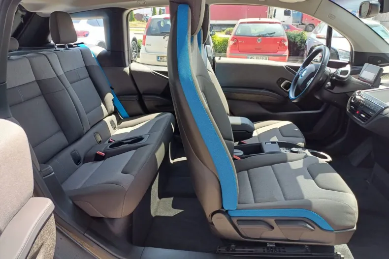 BMW i3 din 2021 cu 13.350 km - oferta BMW135667 - foto 9