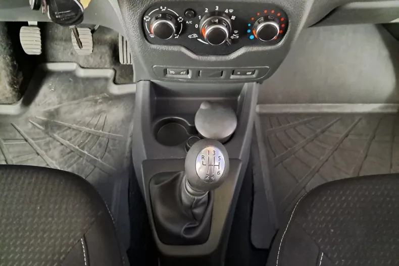 Dacia Lodgy din 2020 cu 73.351 km - oferta DAC135669 - foto 16