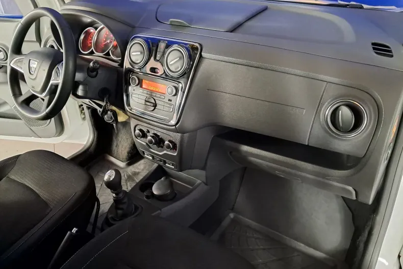 Dacia Lodgy din 2020 cu 73.351 km - oferta DAC135669 - foto 17