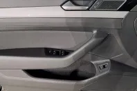 Volkswagen Passat din 2022 cu 99.563 km - oferta VOL135678 - foto 9