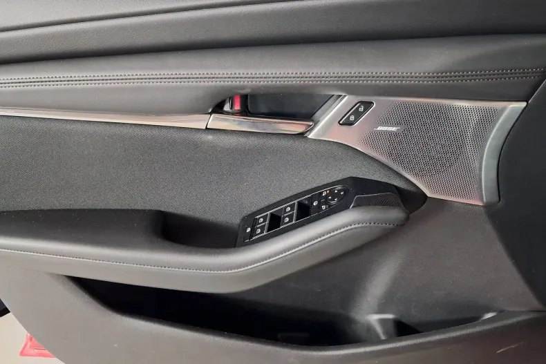 Mazda 3 din 2020 cu 109.852 km - oferta MAZ135685 - foto 9