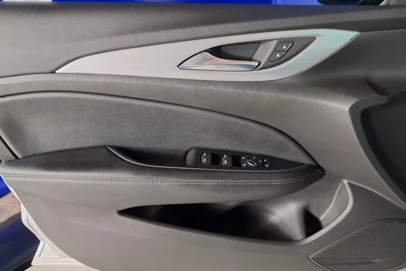 Opel Insignia din 2021 cu 124.481 km - oferta OPE135686 - foto 9