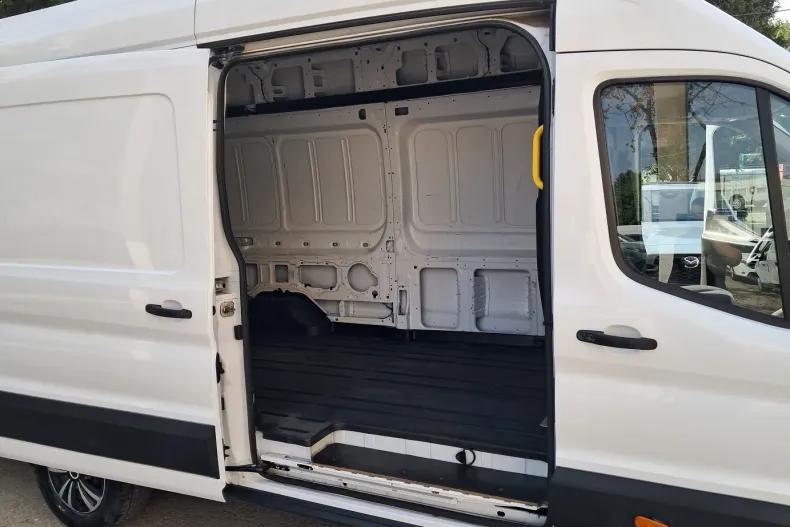 Ford Transit din 2022 cu 146.106 km - oferta FOR135689 - foto 17