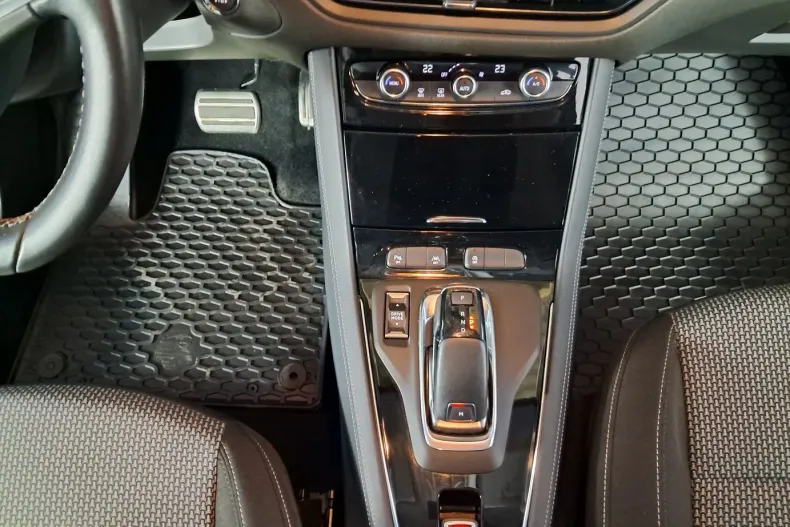 Opel Grandland din 2022 cu 11.877 km - oferta OPE135693 - foto 17