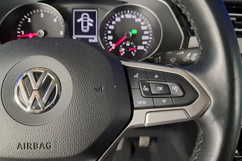 Volkswagen Passat din 2020 cu 65.041 km - oferta VOL135704 - foto 13